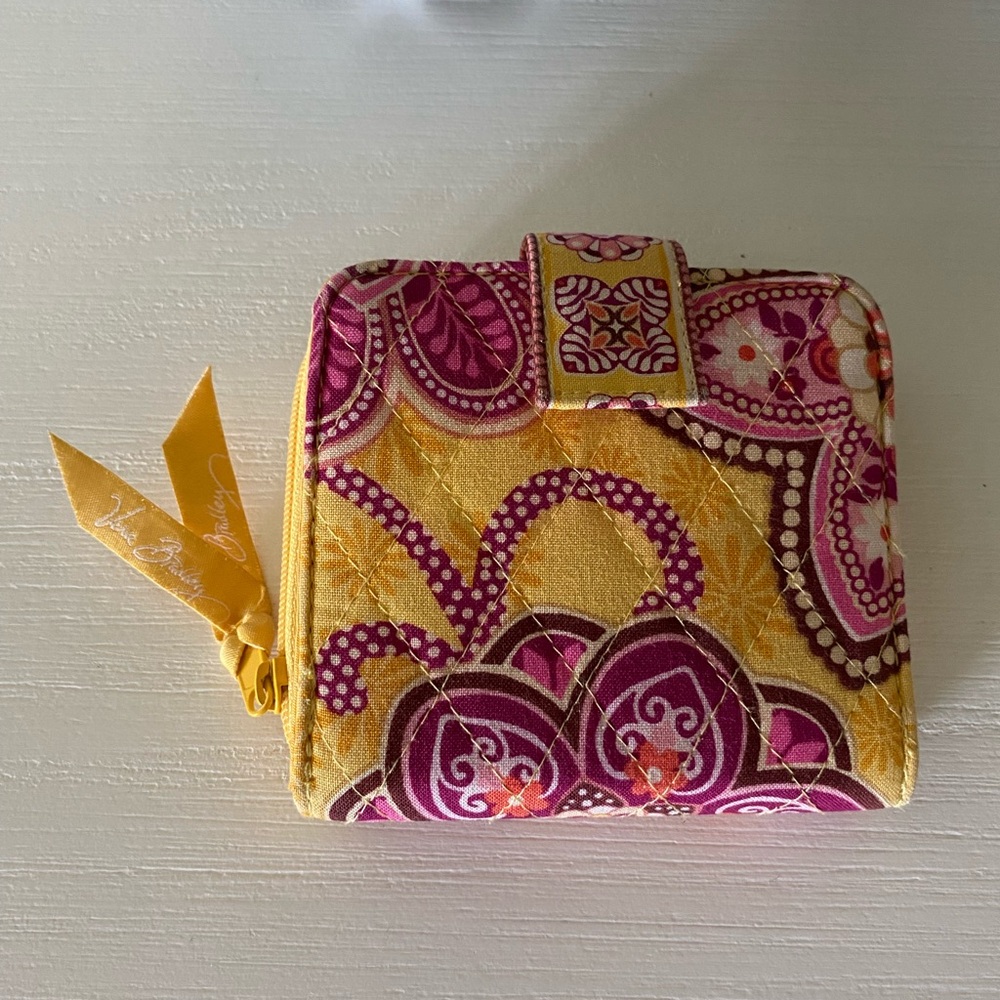 Vera Bradley Bali Gold Bi-fold Wallet with coin pocket and ID holder Yellow